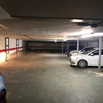 Apto Poseidon Con Parking En Edificio Subterraneo